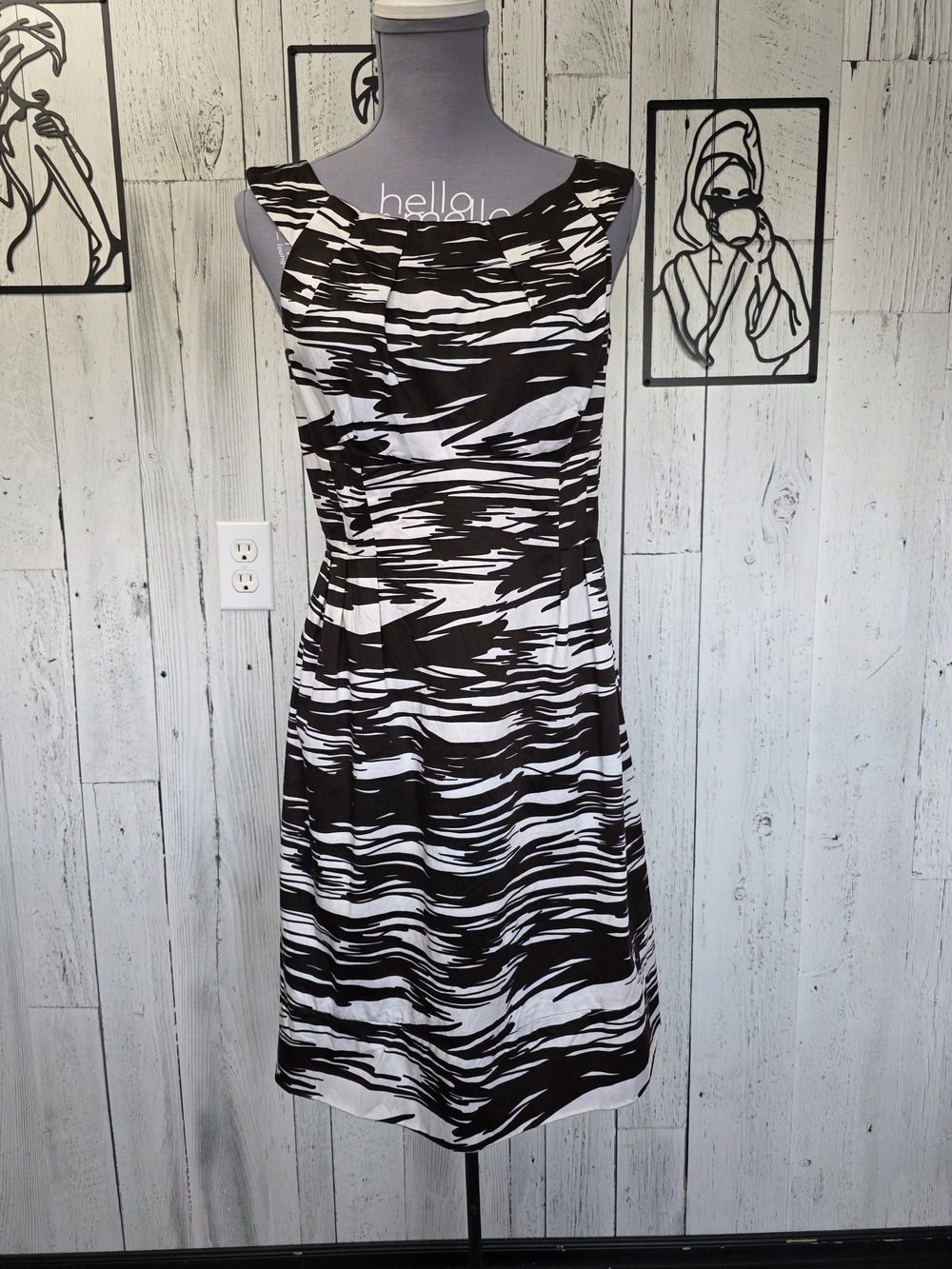 Calvin Klein Black White Abstract Print Sheath Dress Size 4 Approx Business Wear